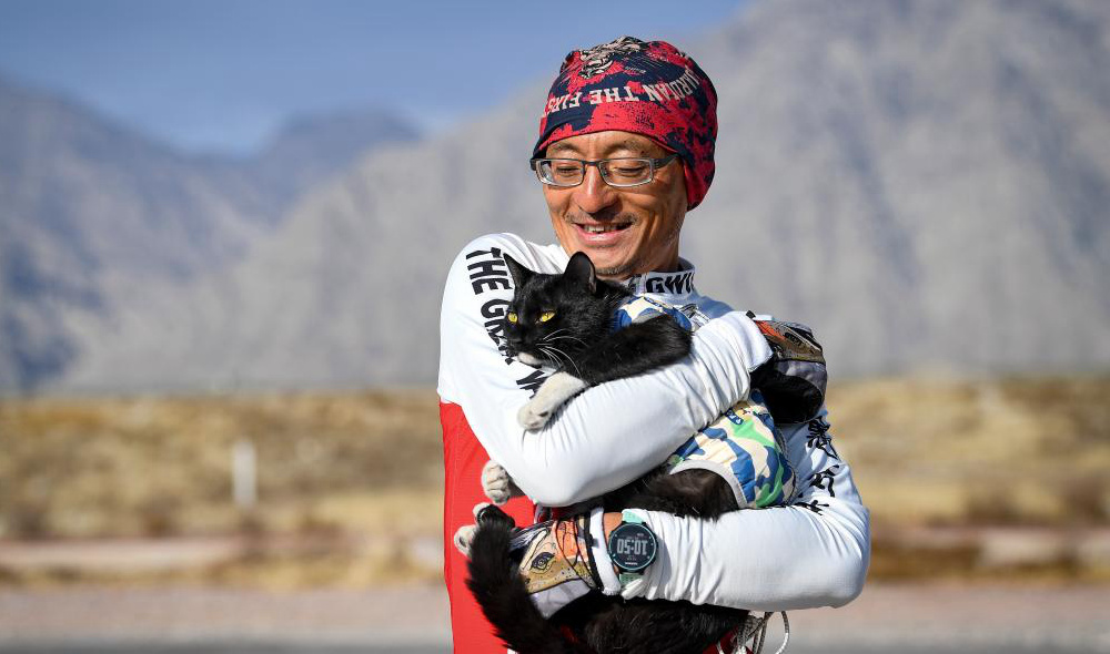 帶著(zhù)貓，跑一場(chǎng)長(cháng)城腳下的超級馬拉松