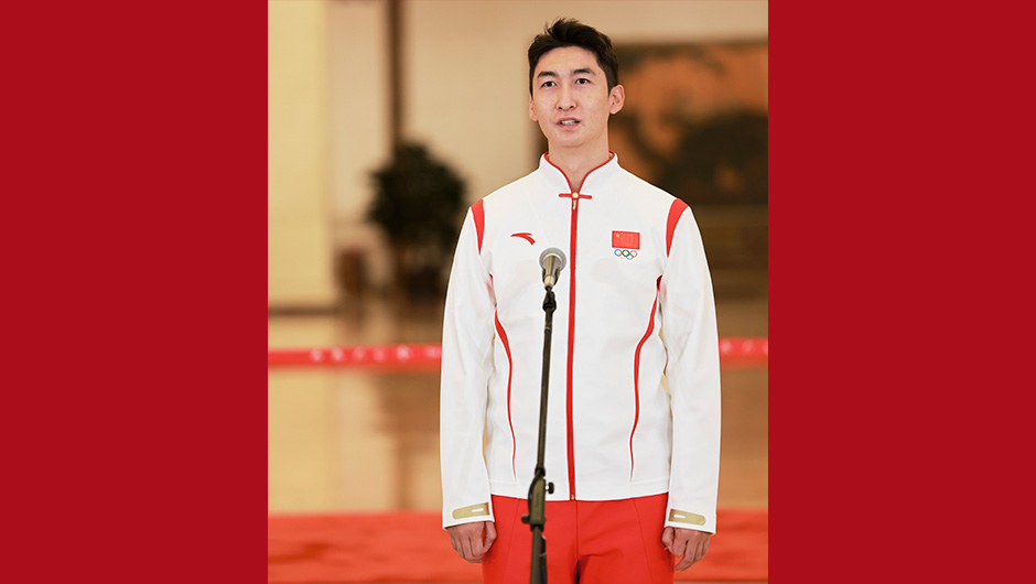 武大靖代表接受采訪(fǎng)