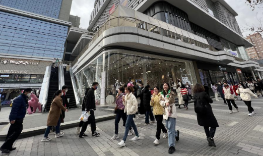 來(lái)自陜西西安的“走商場(chǎng)看市場(chǎng)”觀(guān)察