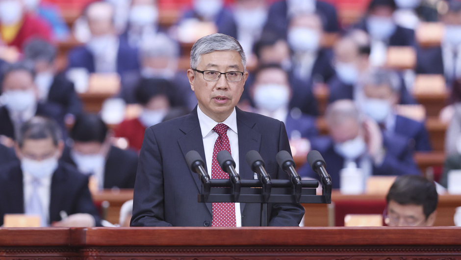 田剛委員代表民盟中央作大會(huì )發(fā)言