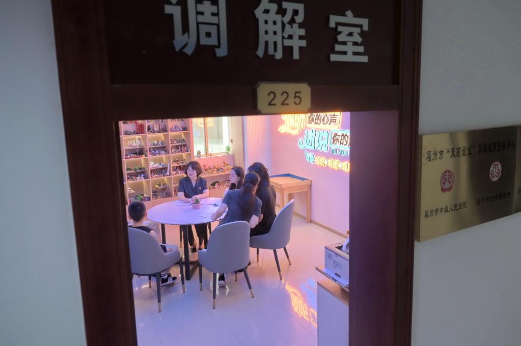 “茉莉姐姐”：共筑社會(huì )力量 辦實(shí)事解民憂(yōu)