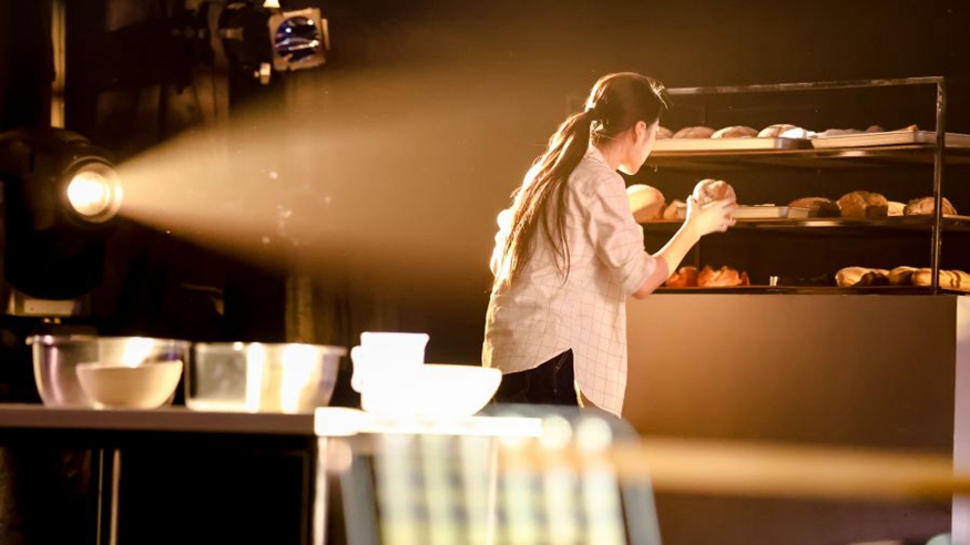 新城市｜《面包會(huì )有的》精彩劇照