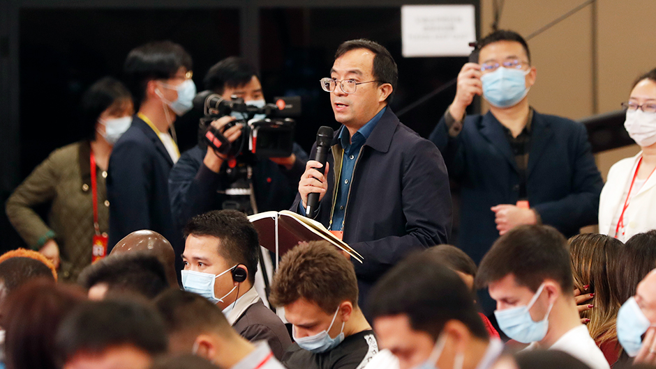 中國教育報記者提問(wèn)