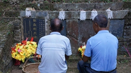 當年你守護我們，如今我們守護你……