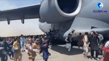 全球連線(xiàn)丨慘??！喀布爾機場(chǎng)現場(chǎng)