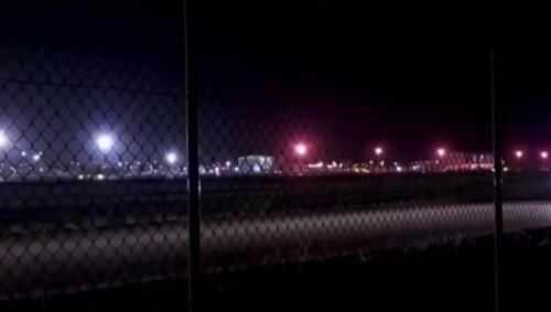 荒唐！飛機迫降西班牙小島多人趁機“非法入境”